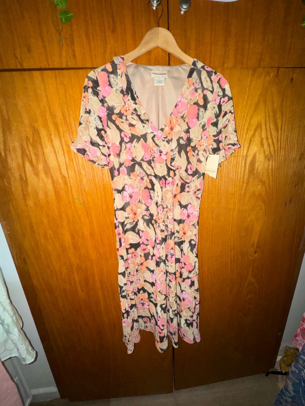 Expression So VTG Pink and Beige Floral Midi Dress